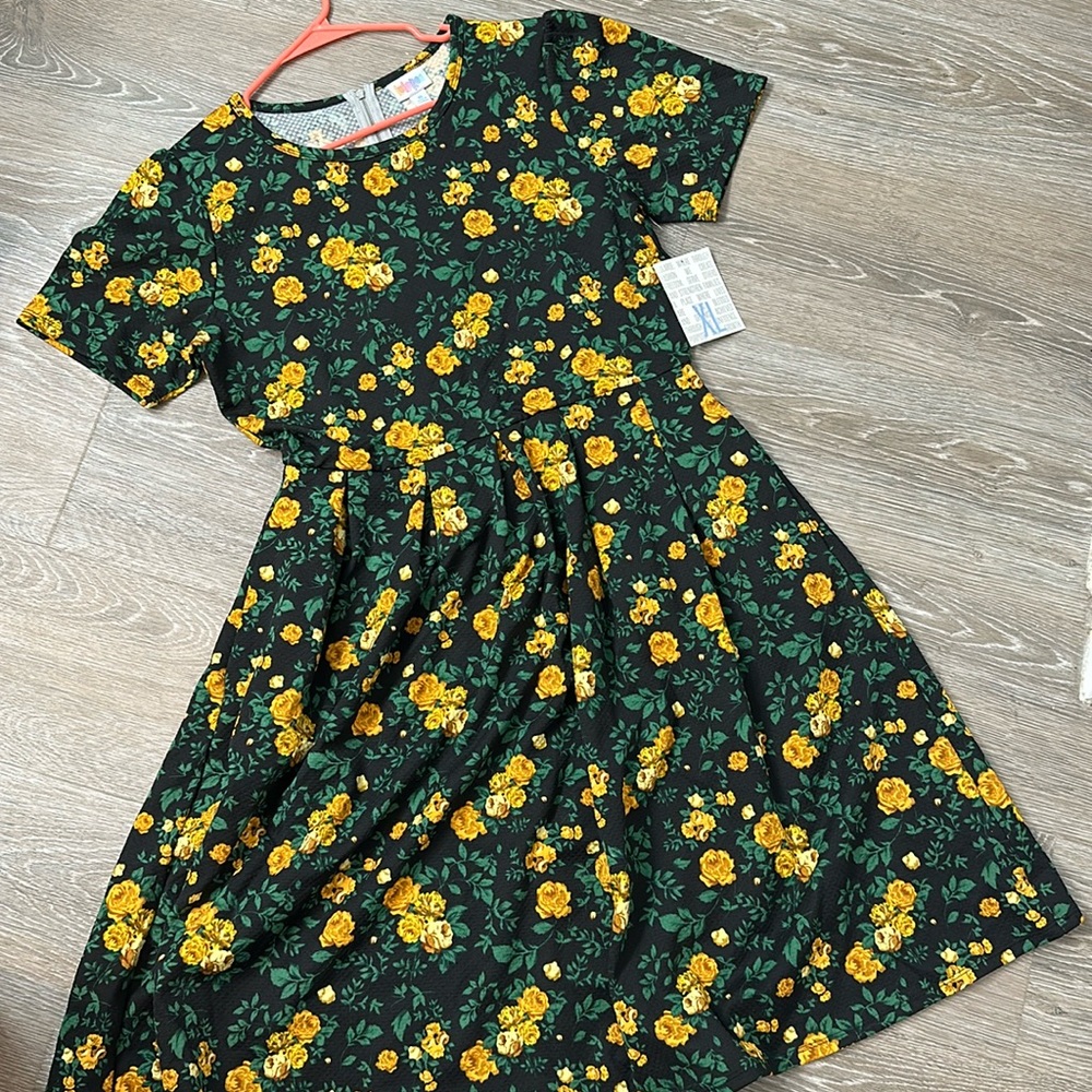 Lularoe Amelia dress